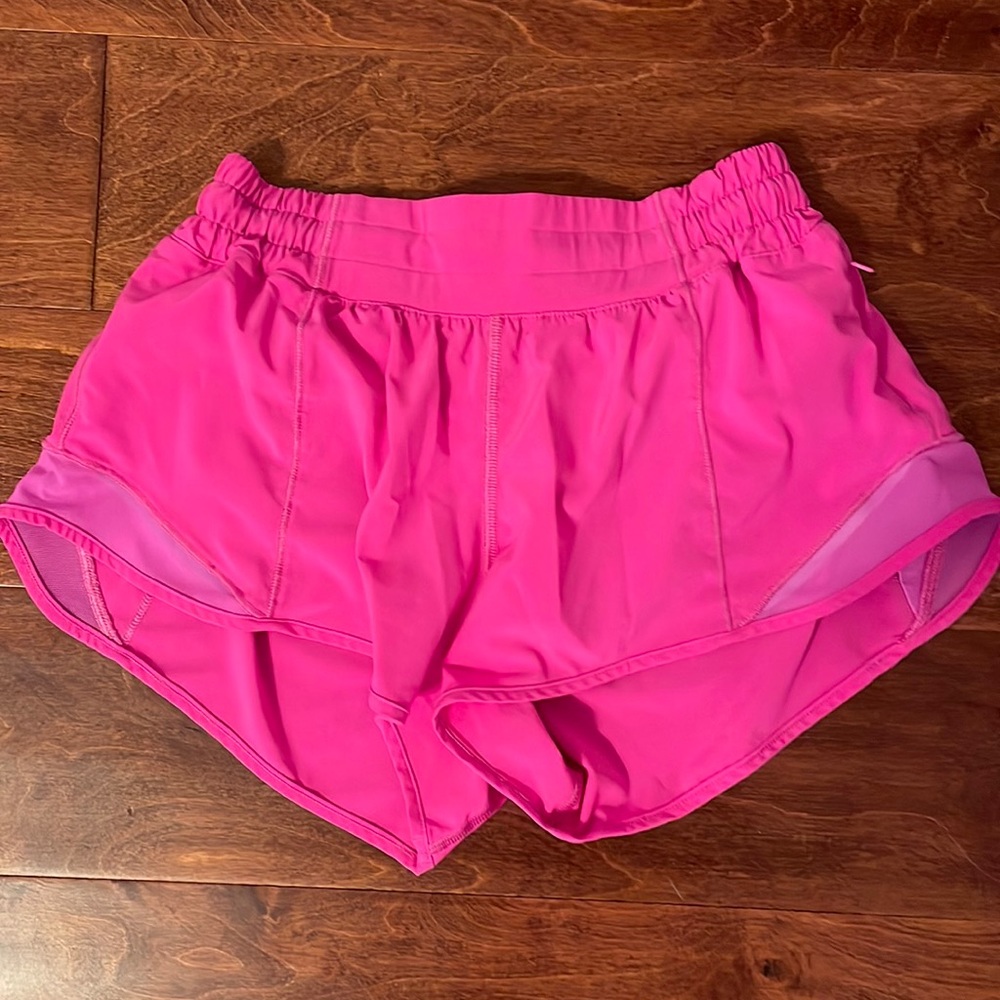 Lululemon Size 4 shorts